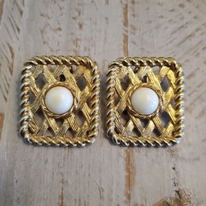 Vintage Les Bernard gold and pearl earrings